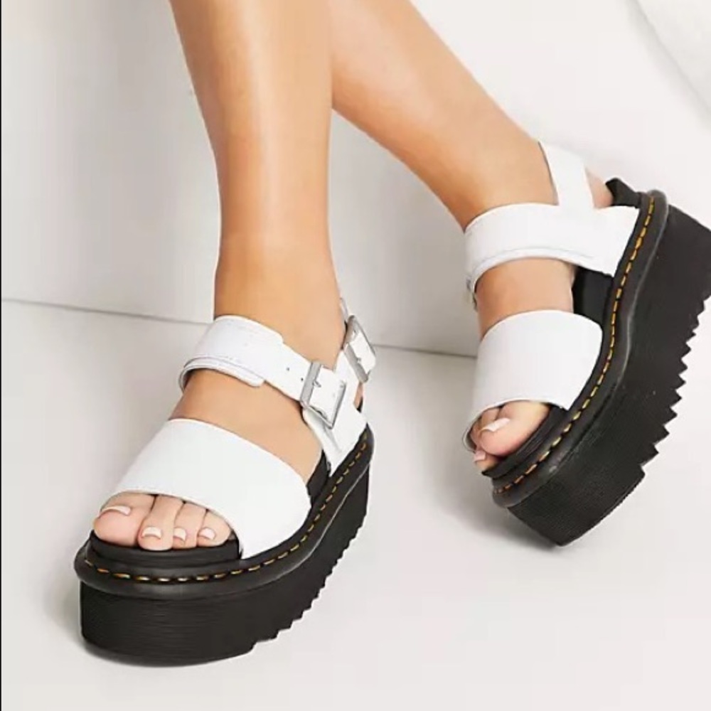 NIB Dr Martens Voss Quad Sandals